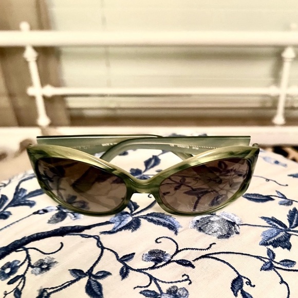 Kate Spade Green Sunglasses Elegant Accessories - Picture 1 of 7